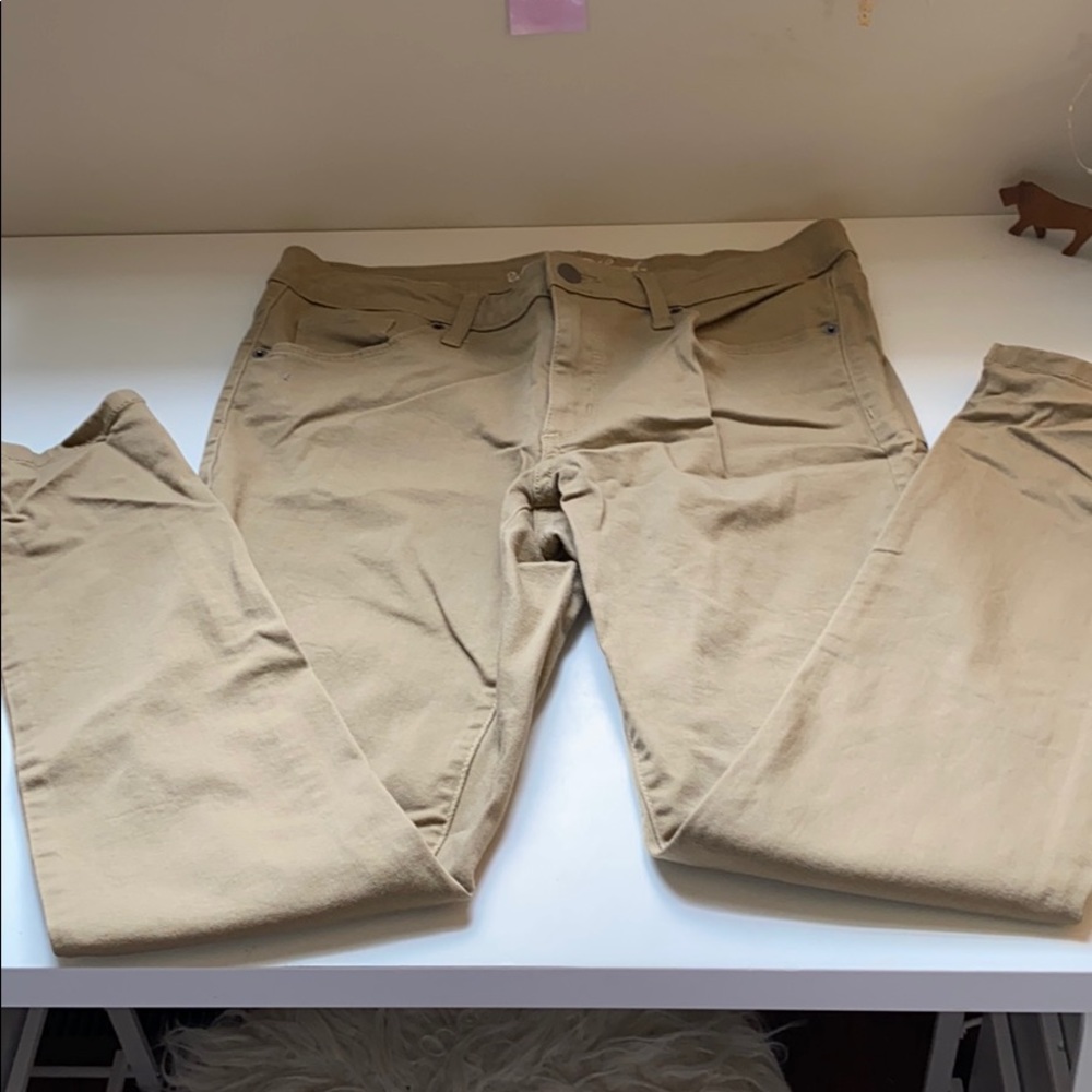 Universal Thread Company Women’s Skinny Khakis